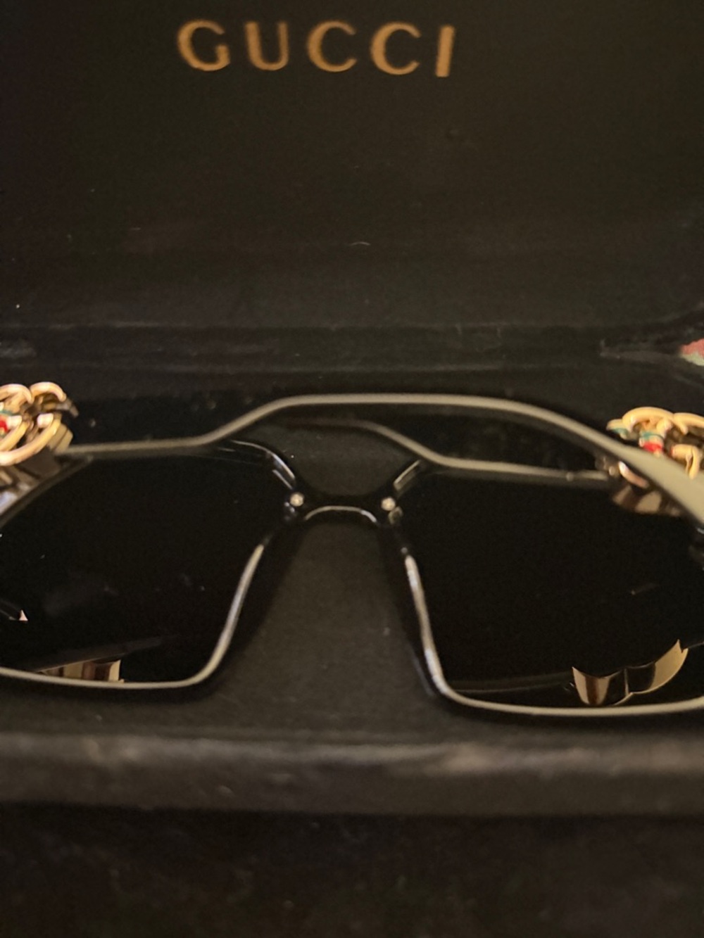 Gucci Rimless Shield Sunglasses in Smoke Black - Picture 4 of 9